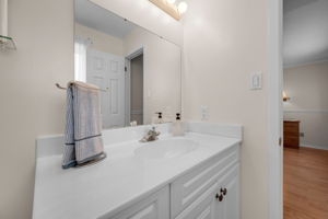  Photo 36