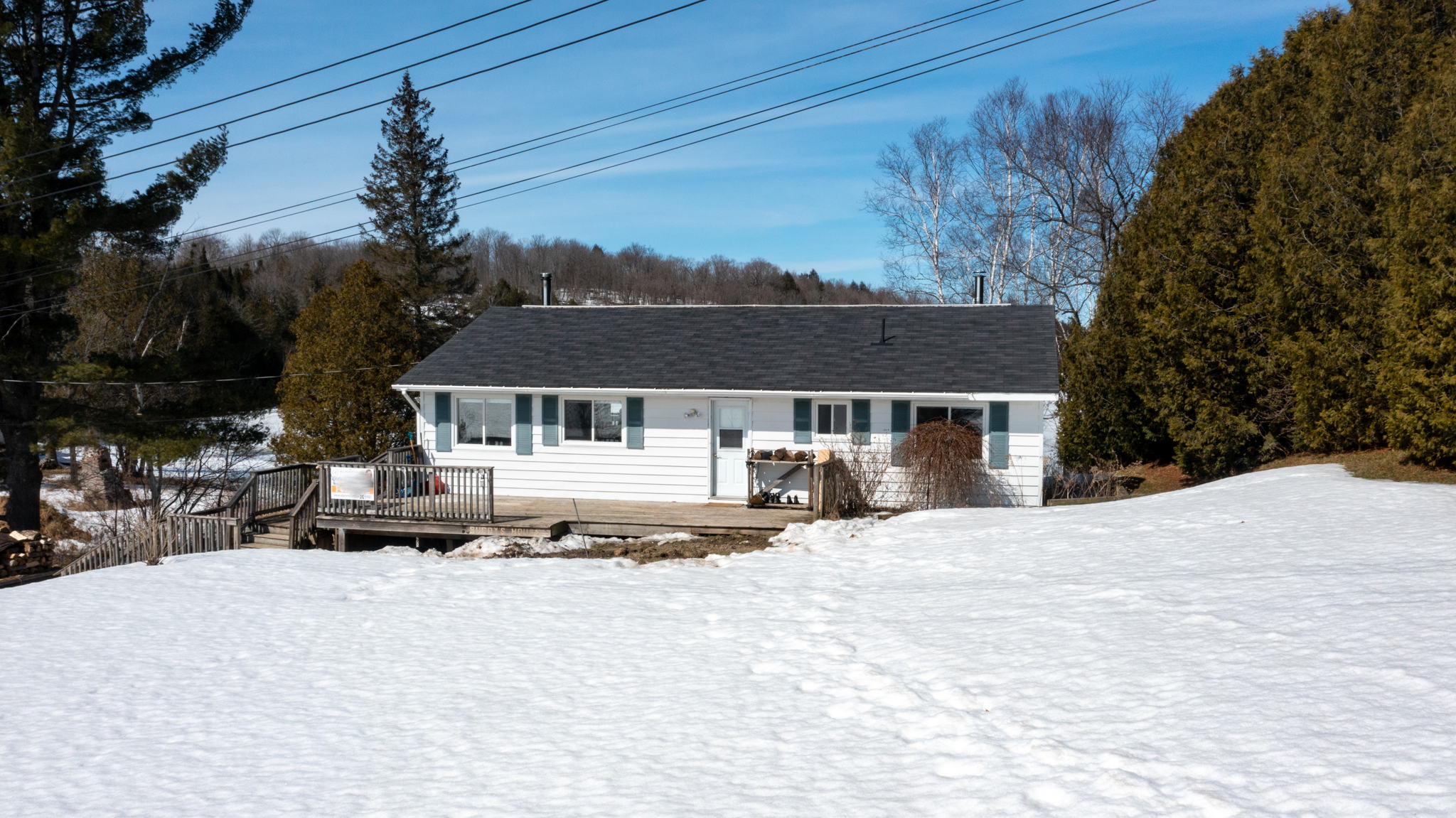 14 Jordan Ln, Seguin, ON P2A 2W9, Canada Photo 2