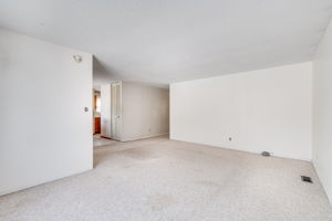 14 Kurt Avenue - Interior-4