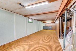 14 Kurt Avenue - Interior-24