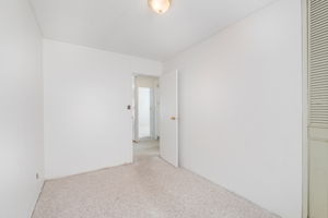 14 Kurt Avenue - Interior-12