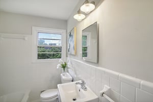 Larose Cir SE-020.jpg