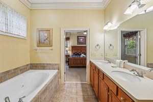 Laurel Ridge Way-S2705-030.jpg
