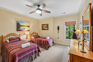 Laurel Ridge Way-S2705-054.jpg