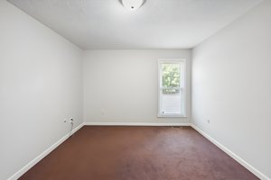 _DSC0568 furniture removed.jpeg