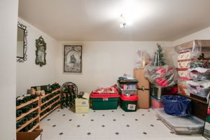  Photo 33
