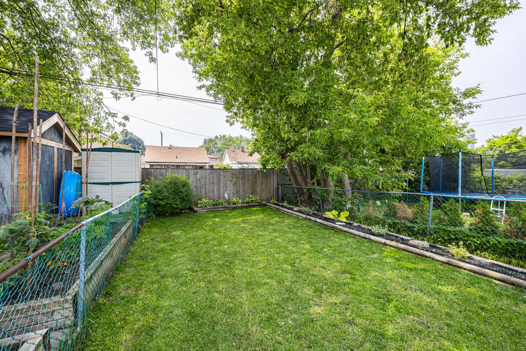 Toronto property showcase — delivered property photograph 40