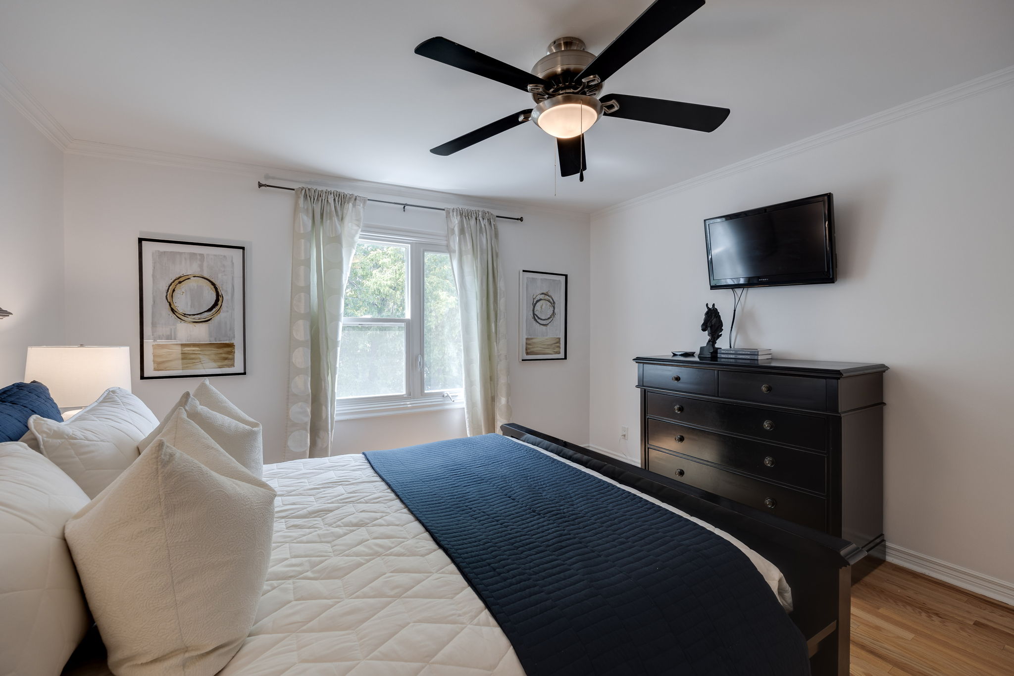 Toronto property showcase — delivered property photograph 26