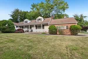 Saddle River Rd-S1106-001.jpg