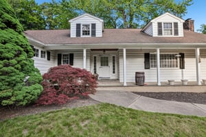 Saddle River Rd-S1106-003.jpg