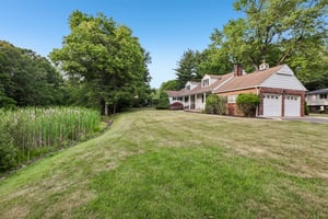 Saddle River Rd-S1106-007.jpg
