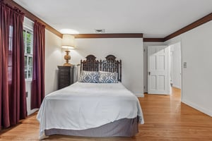 Saddle River Rd-S1106-036.jpg