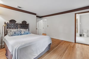 Saddle River Rd-S1106-037.jpg