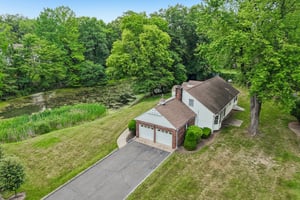 Saddle River Rd-S1106-067.jpg