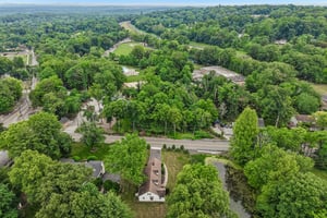 Saddle River Rd-S1106-075.jpg
