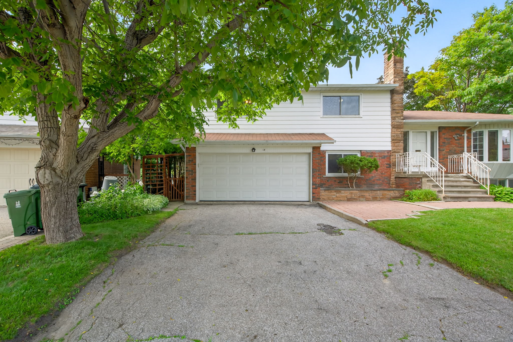 14 Tanya Pl Toronto, ON M1S 1P3
