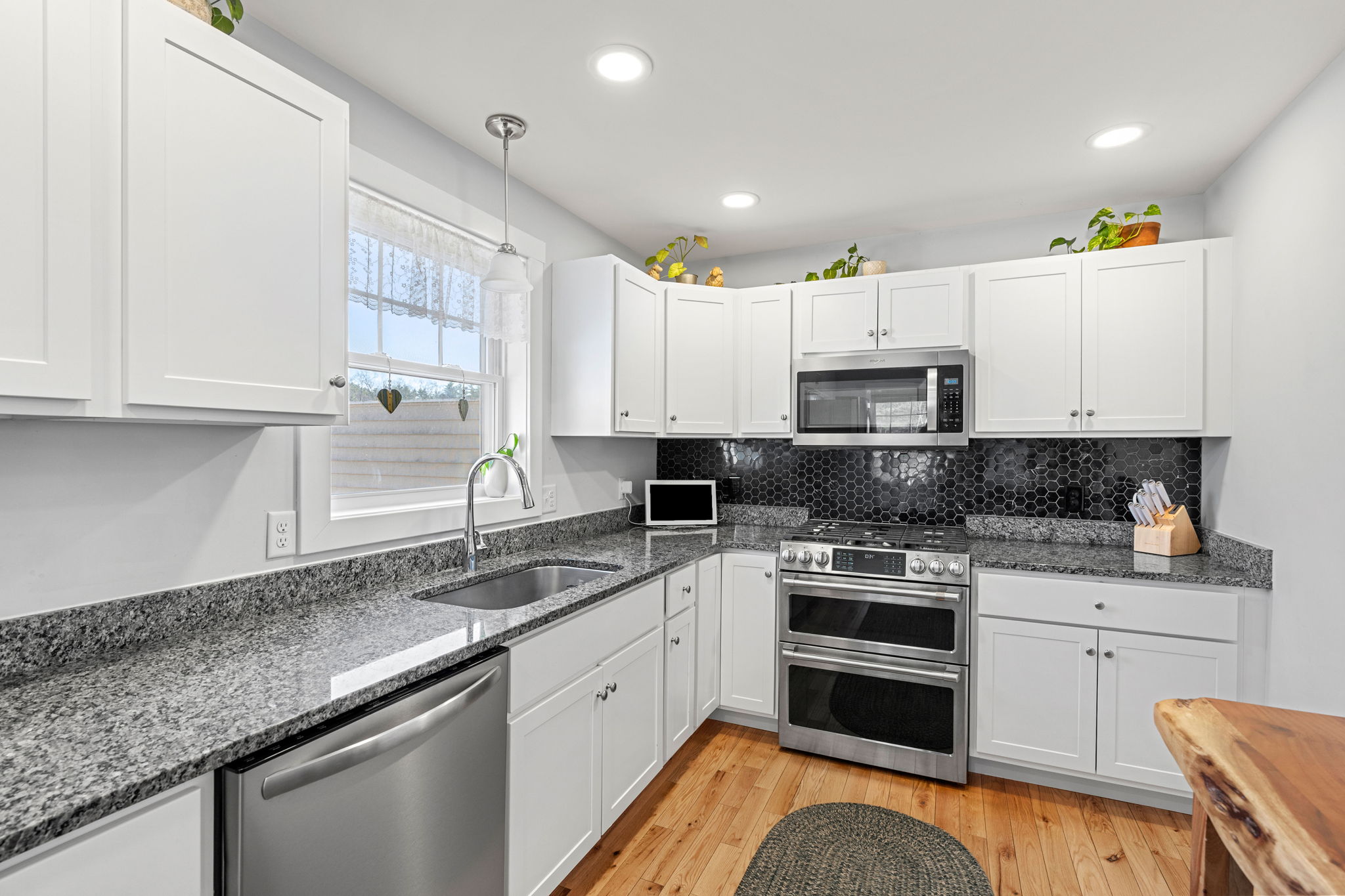 14 Waterford Dr, Raymond, NH 03077, USA Photo 27