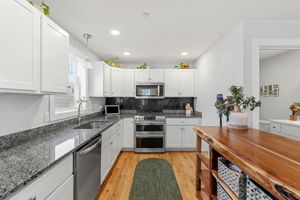 14 Waterford Dr, Raymond, NH 03077, USA Photo 23