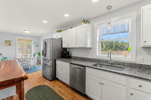 14 Waterford Dr, Raymond, NH 03077, USA Photo 22