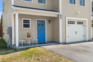 14 Waterford Dr, Raymond, NH 03077, USA Photo 8