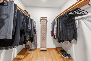 Walk-in closet