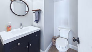  Photo 48