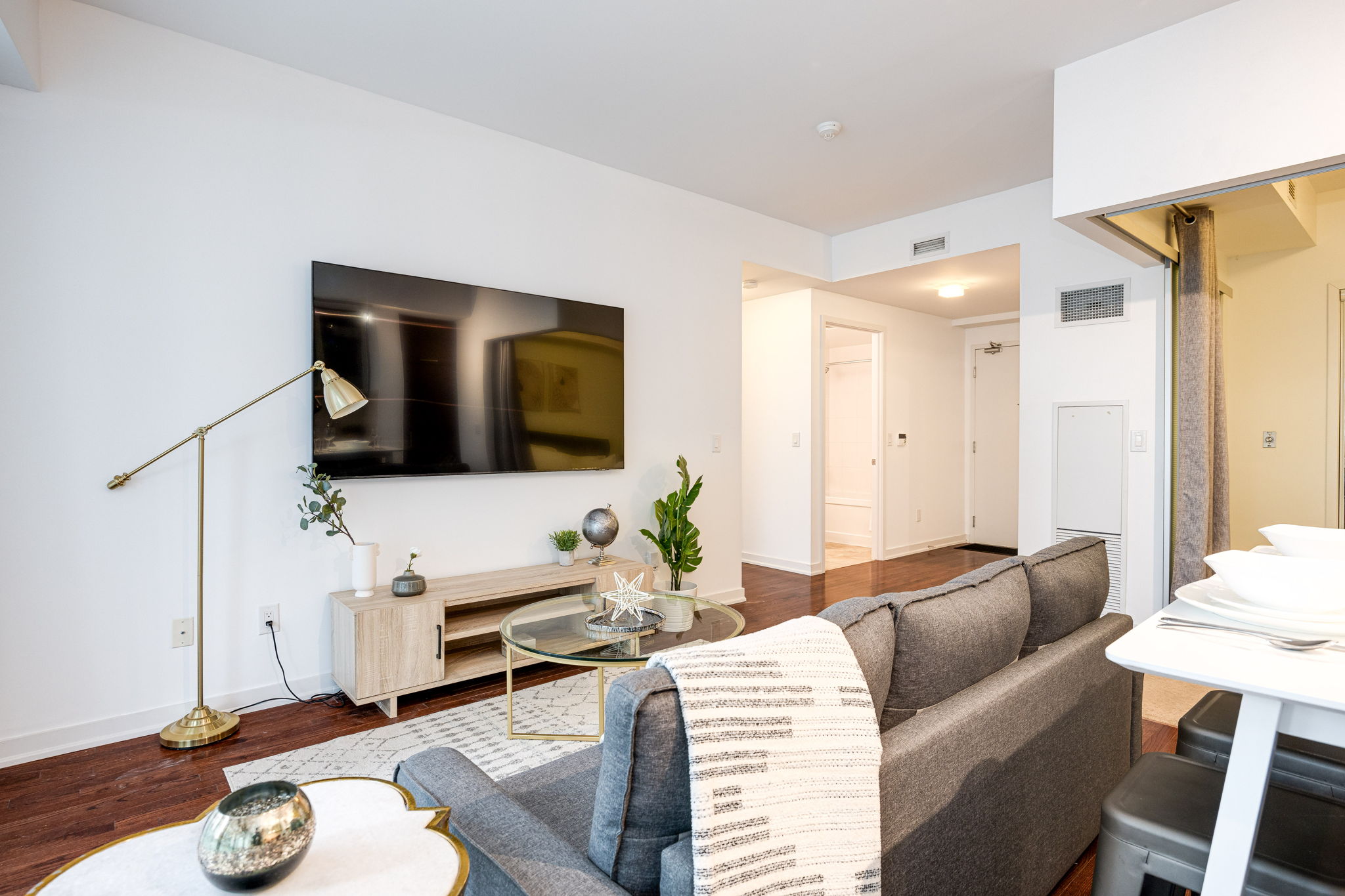 Toronto property showcase — delivered property photograph 6
