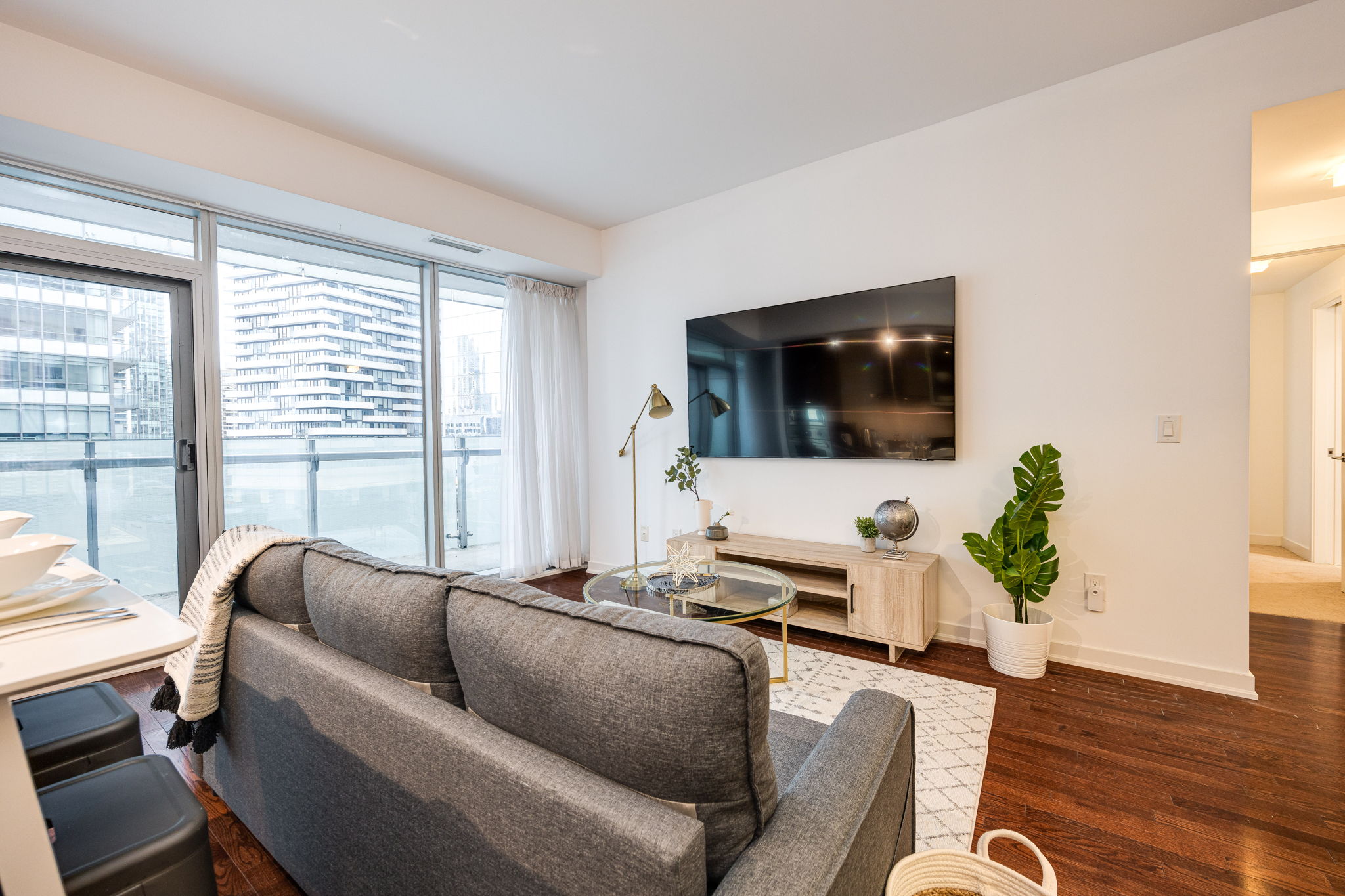 Toronto property showcase — delivered property photograph 3