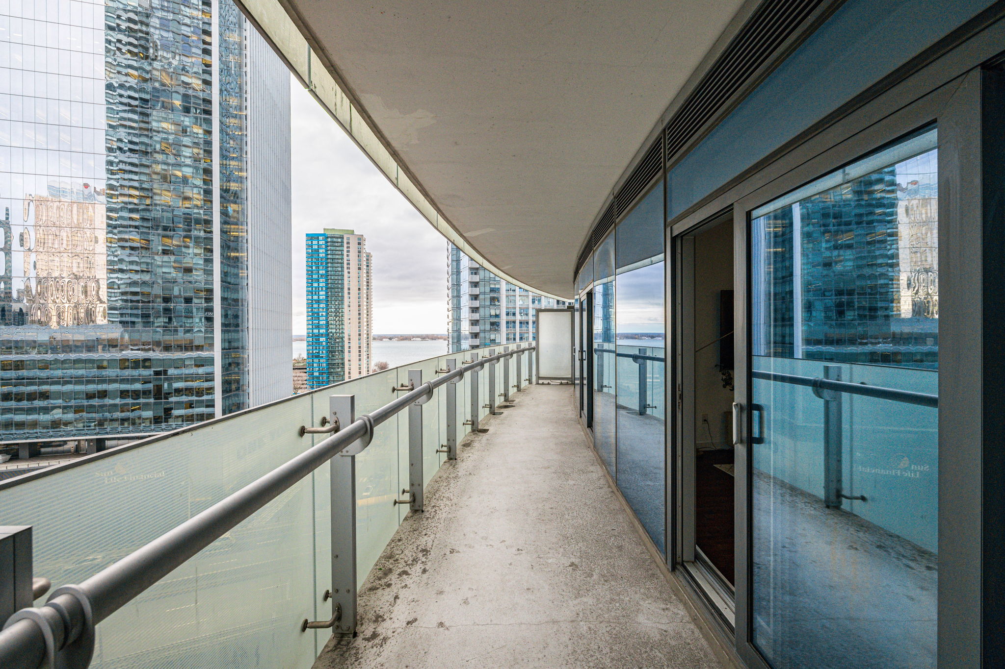 Toronto property showcase — delivered property photograph 33