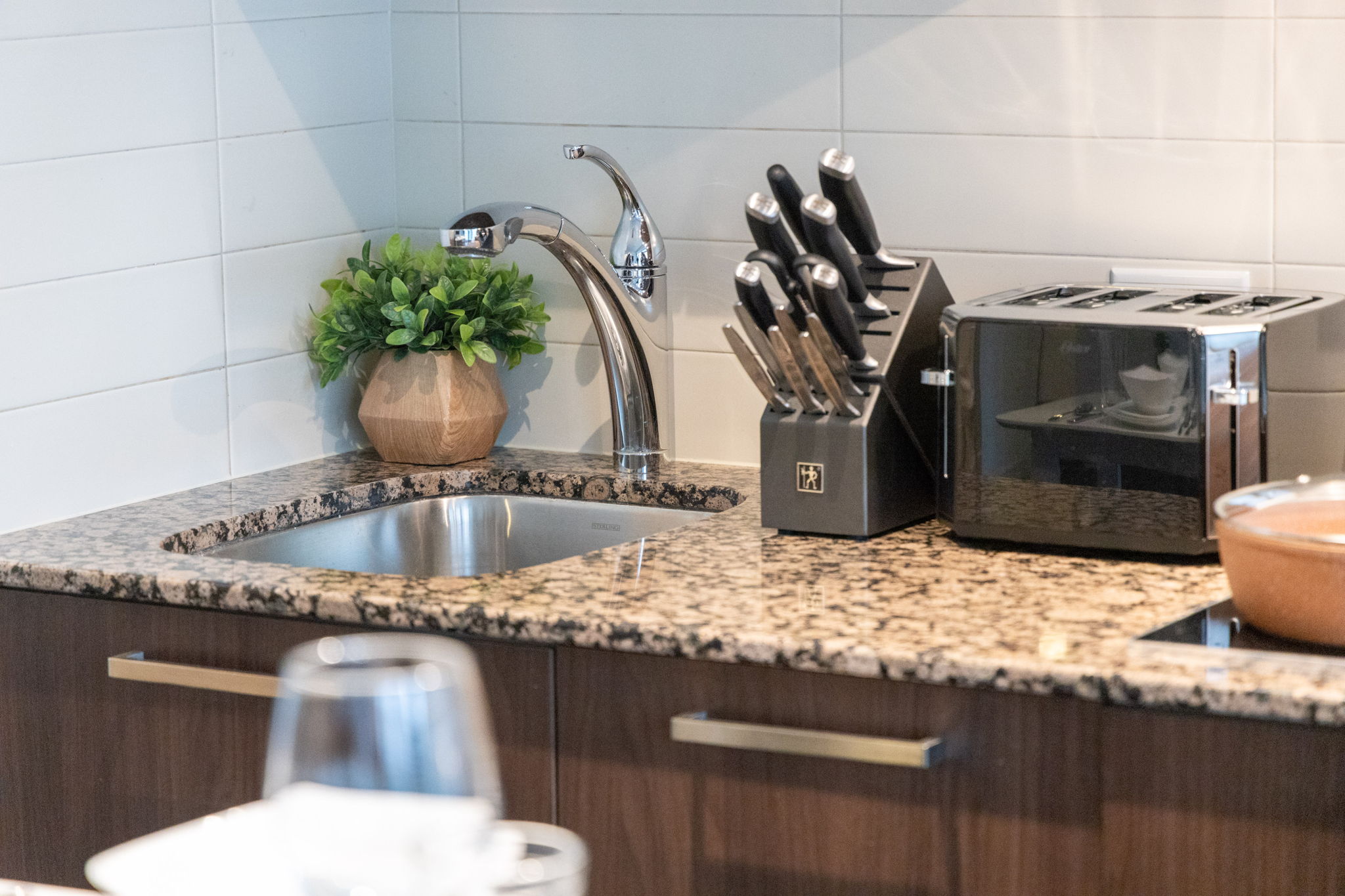 Toronto property showcase — delivered property photograph 21