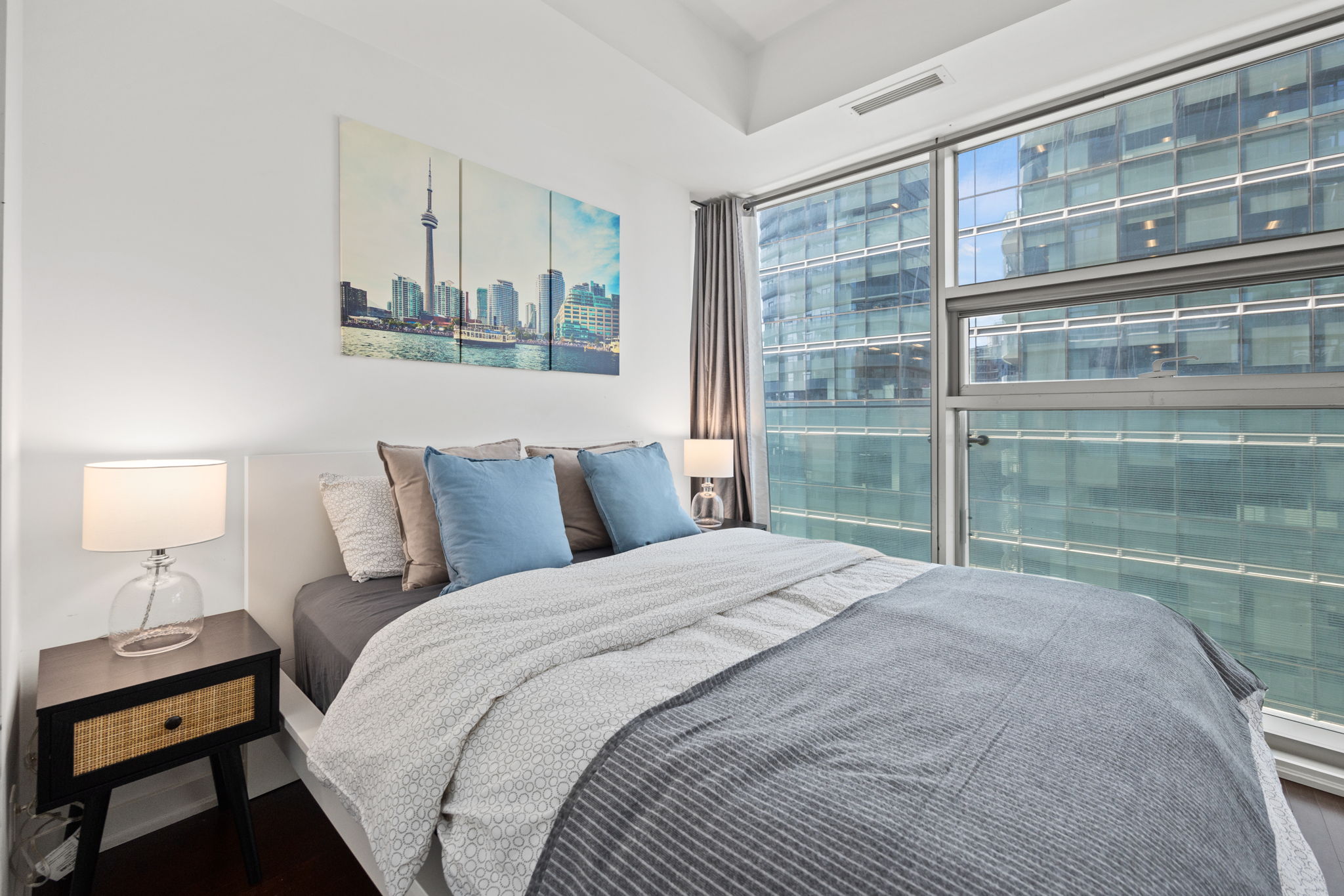 Toronto property showcase — delivered property photograph 8