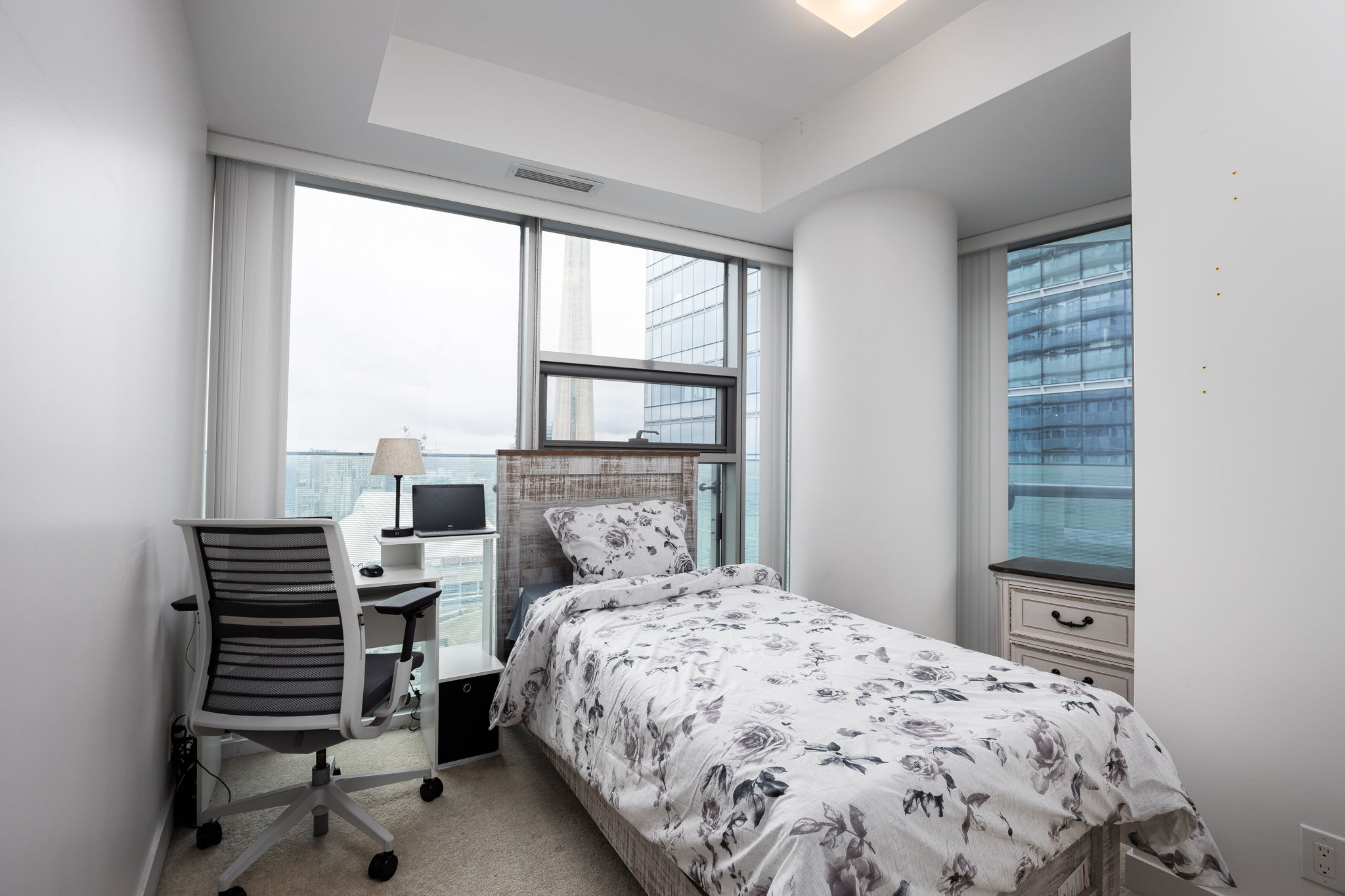 Toronto property showcase — delivered property photograph 13