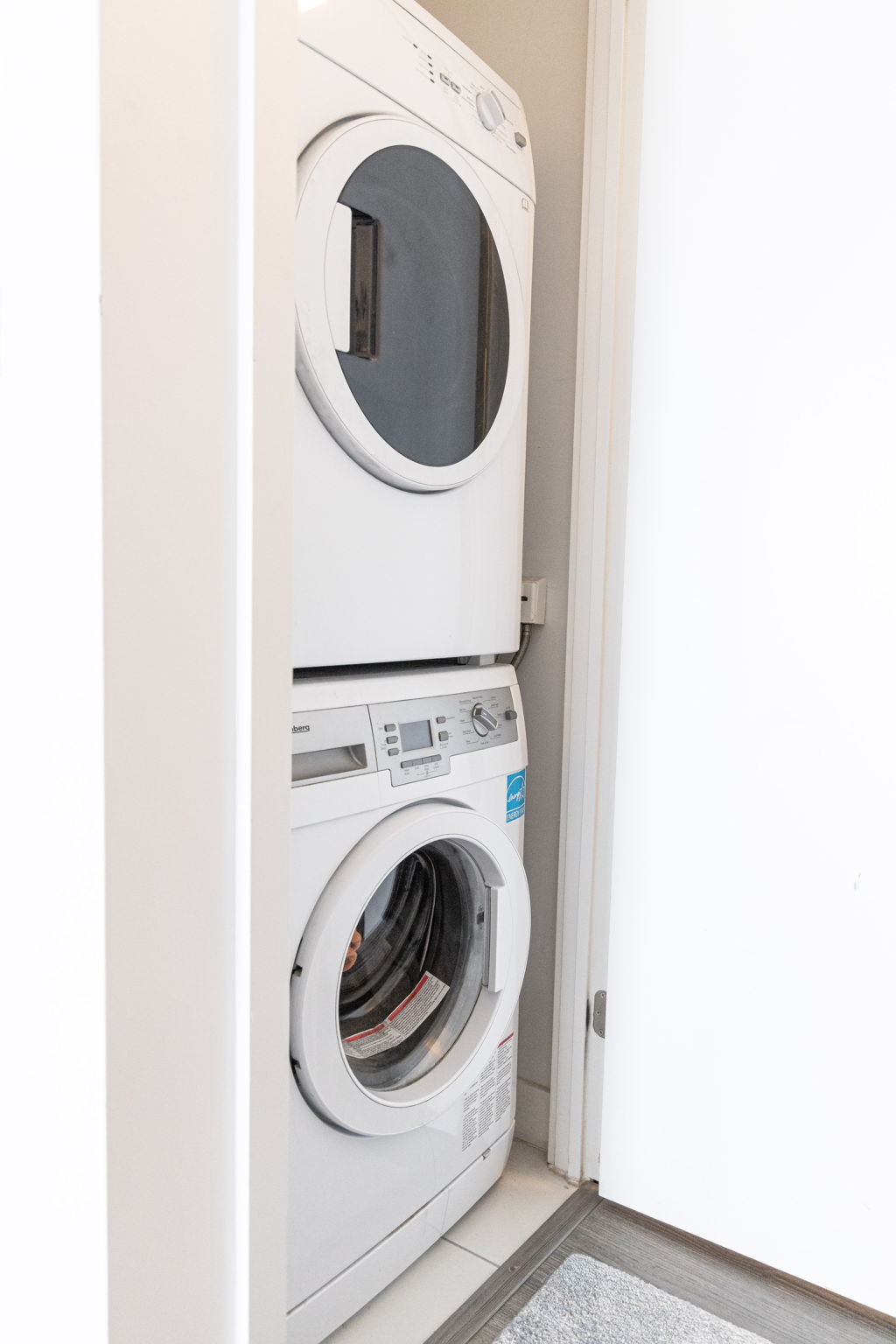 Toronto property showcase — delivered property photograph 33