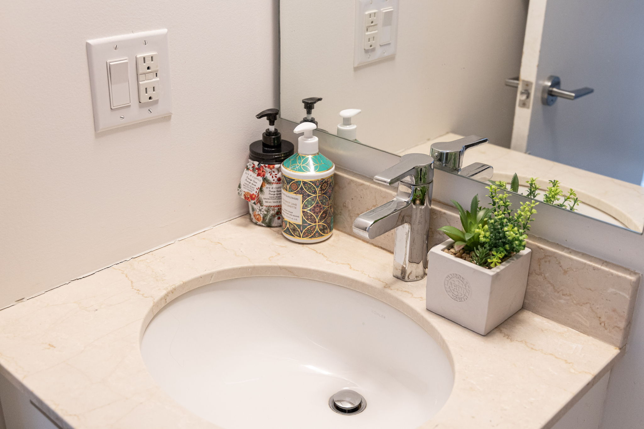 Toronto property showcase — delivered property photograph 27