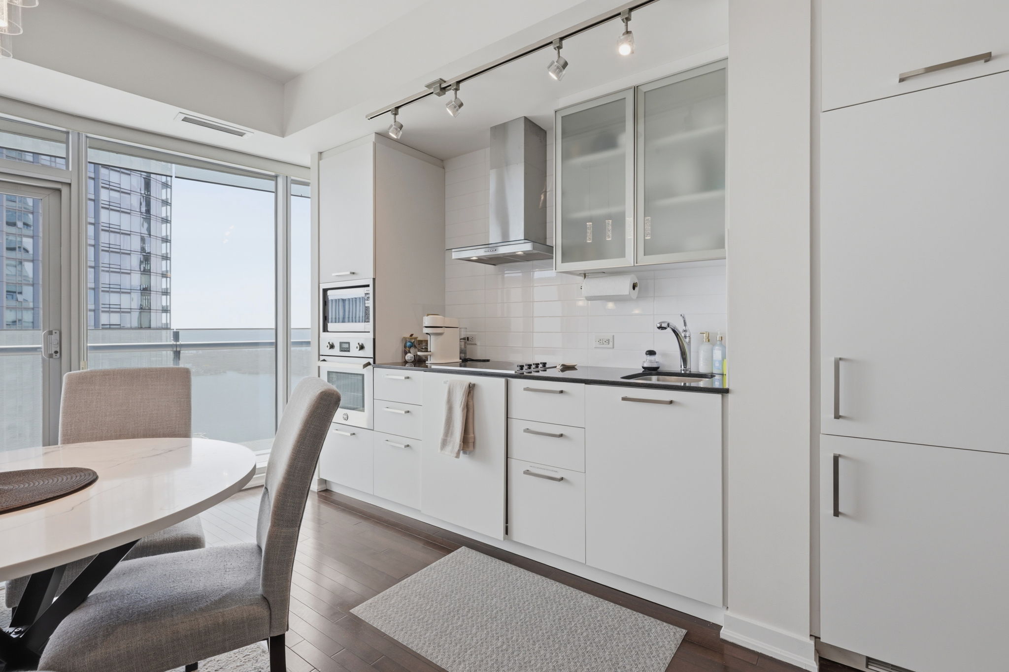 Property in Toronto — delivered property photograph 4