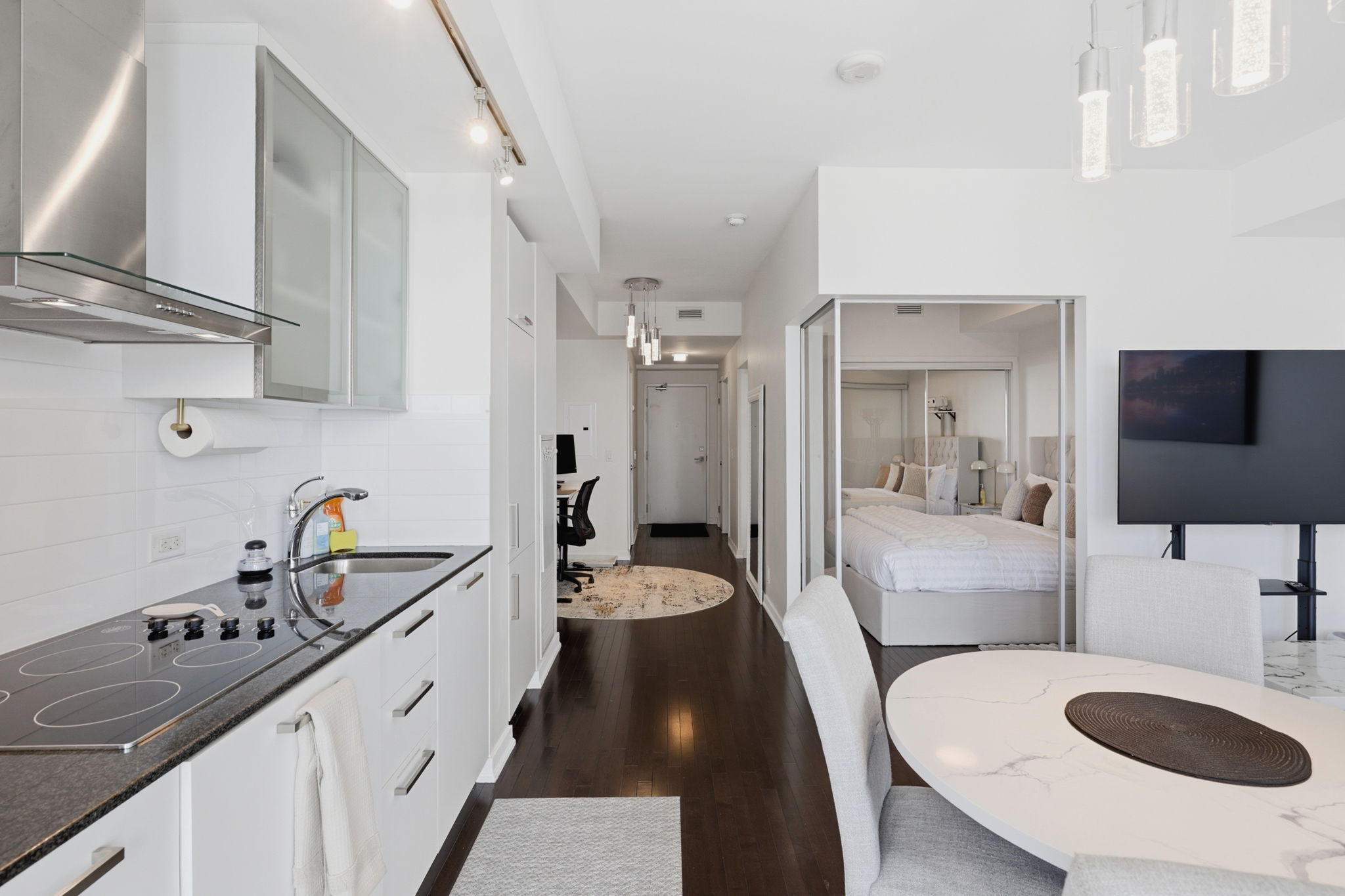 Property in Toronto — delivered property photograph 6
