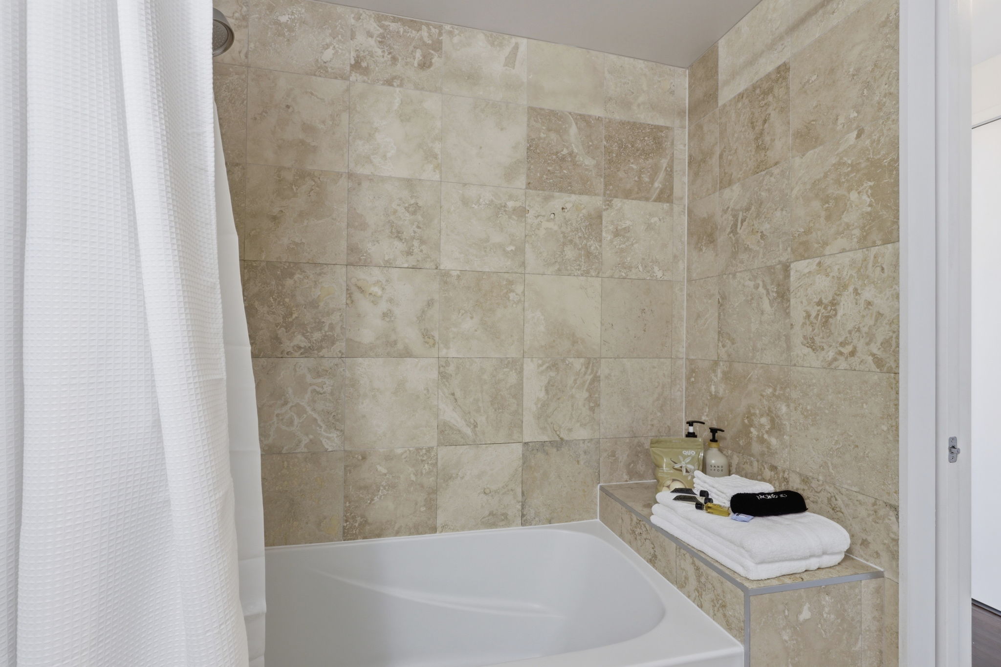 Property in Toronto — delivered property photograph 13