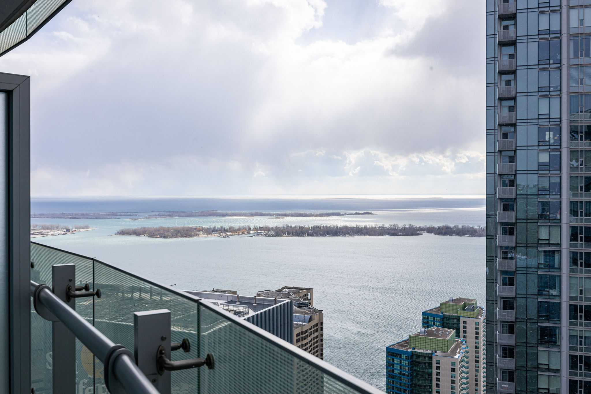 Toronto property showcase — delivered property photograph 35