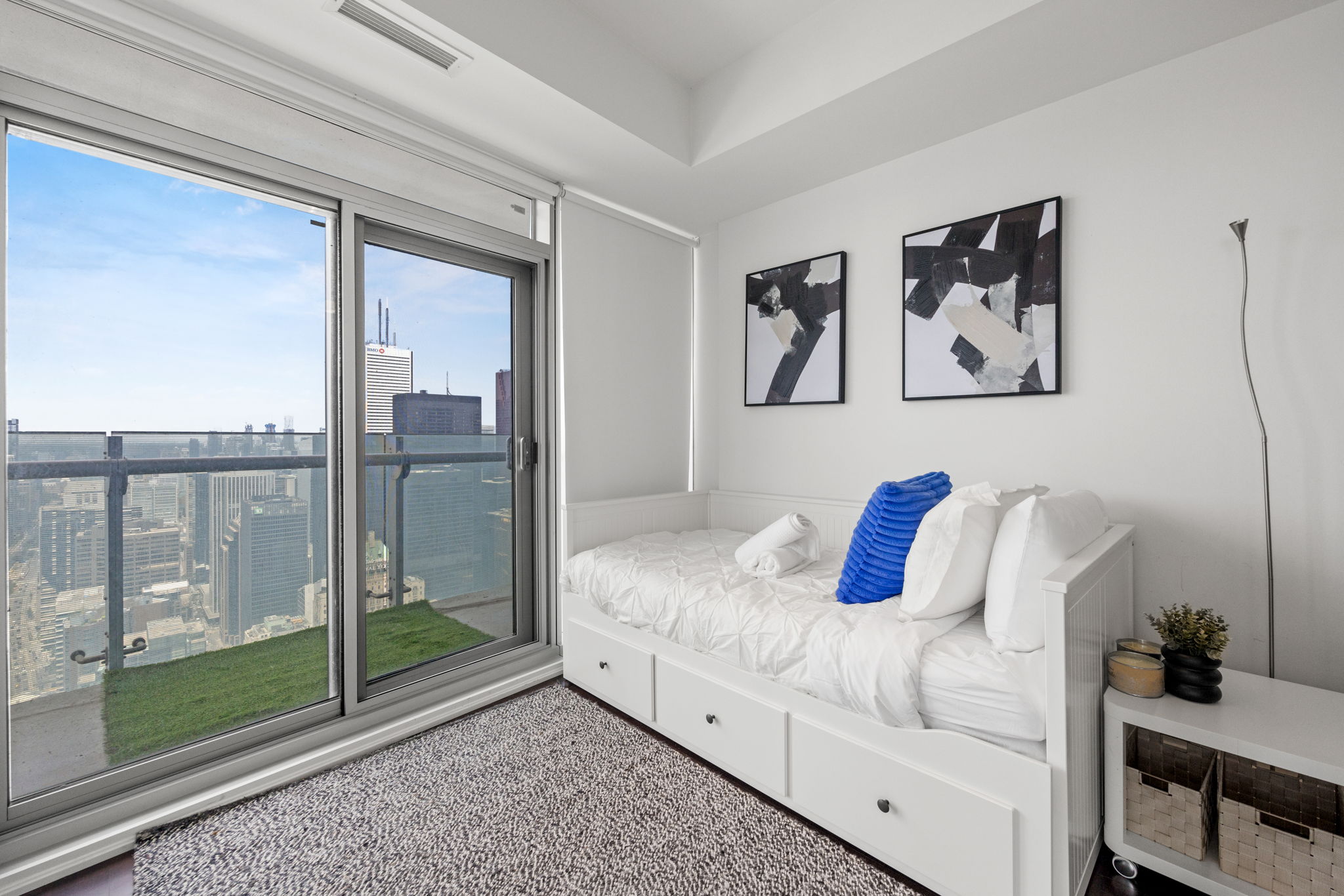 Toronto property showcase — delivered property photograph 14