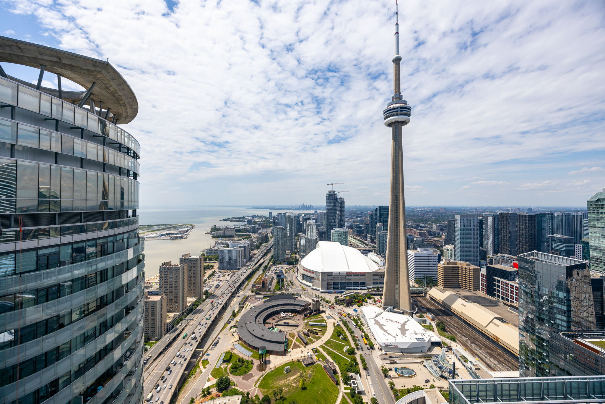 Toronto property showcase — delivered property photograph 33