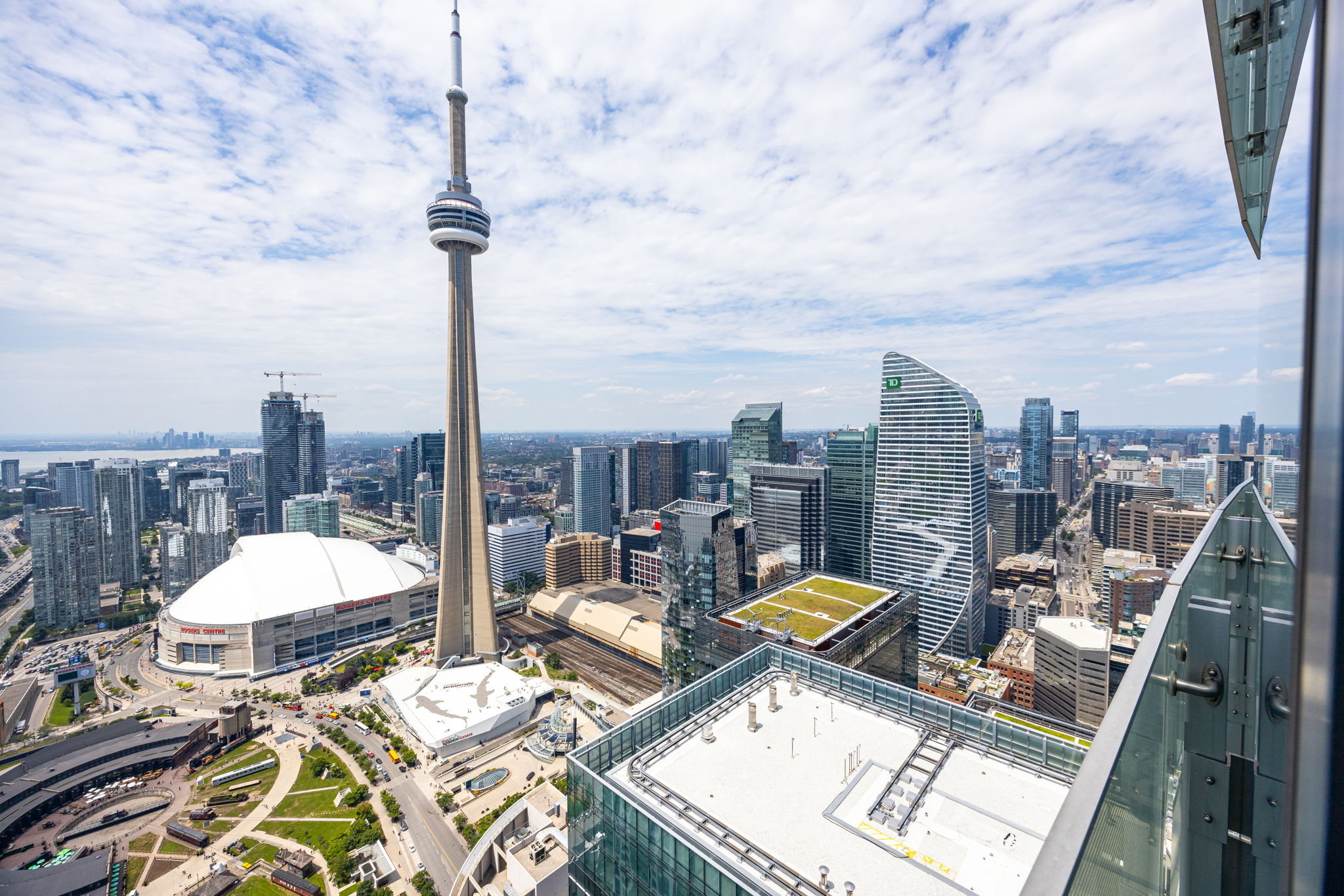 Toronto property showcase — delivered property photograph 34