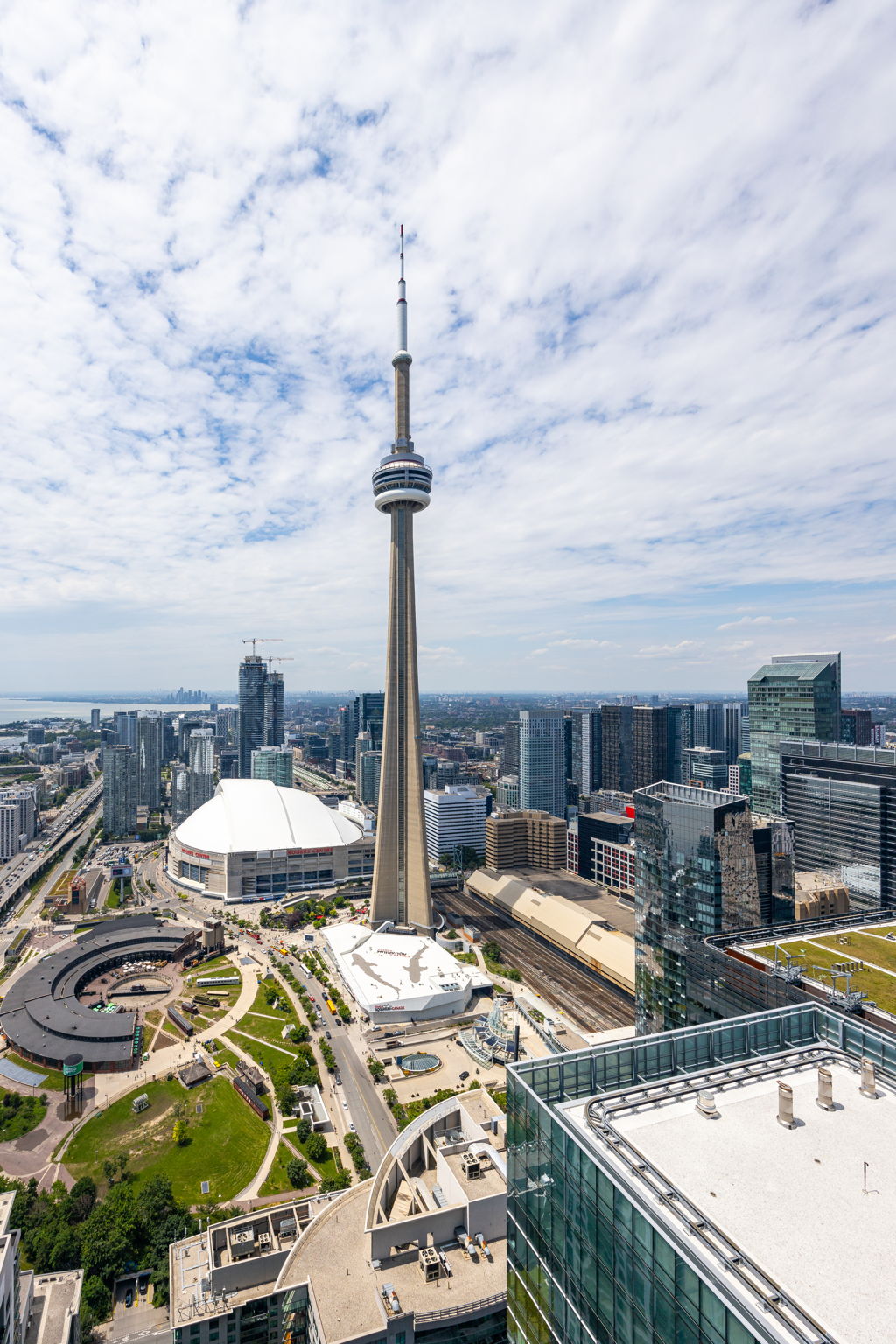 Toronto property showcase — delivered property photograph 35