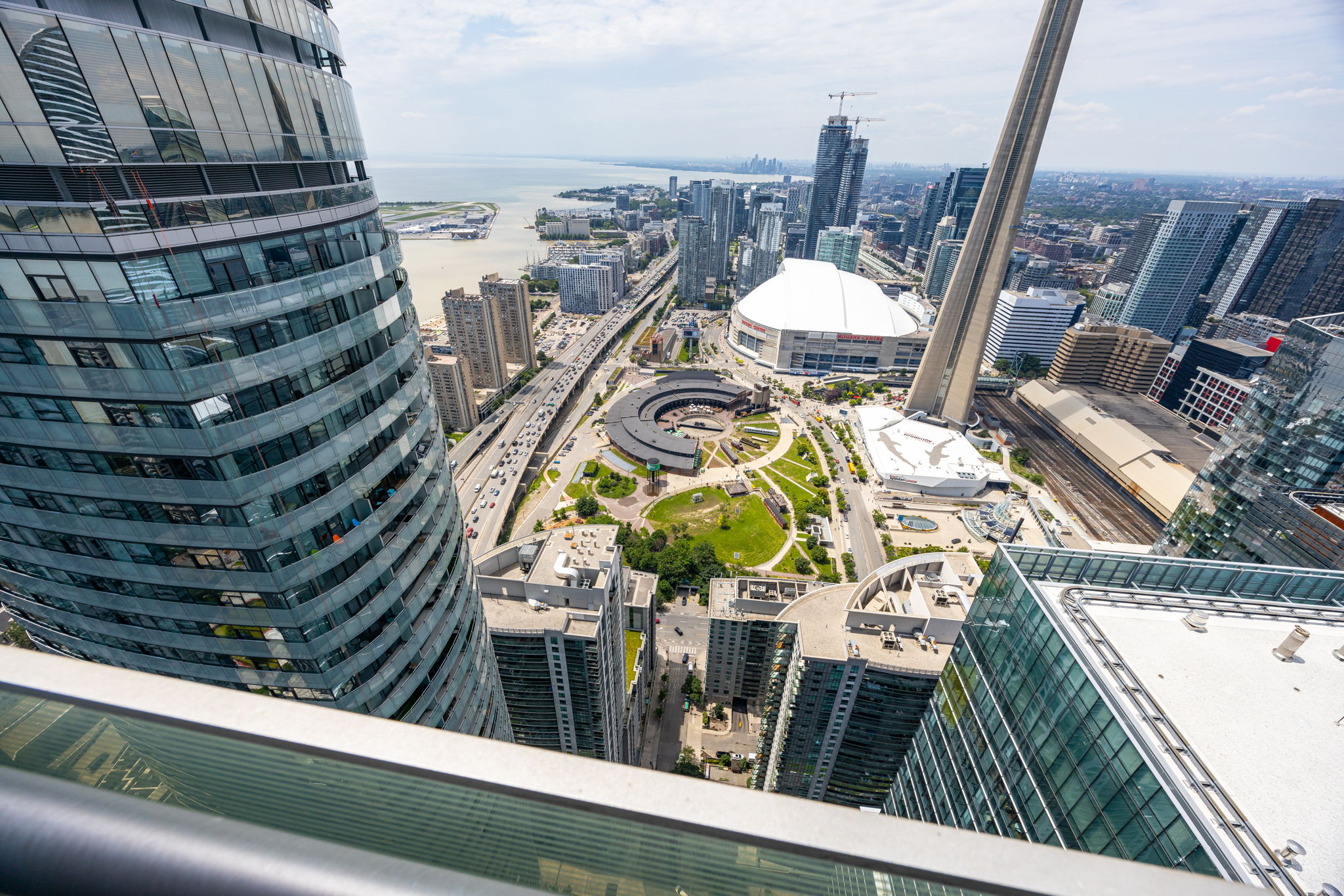 Toronto property showcase — delivered property photograph 36