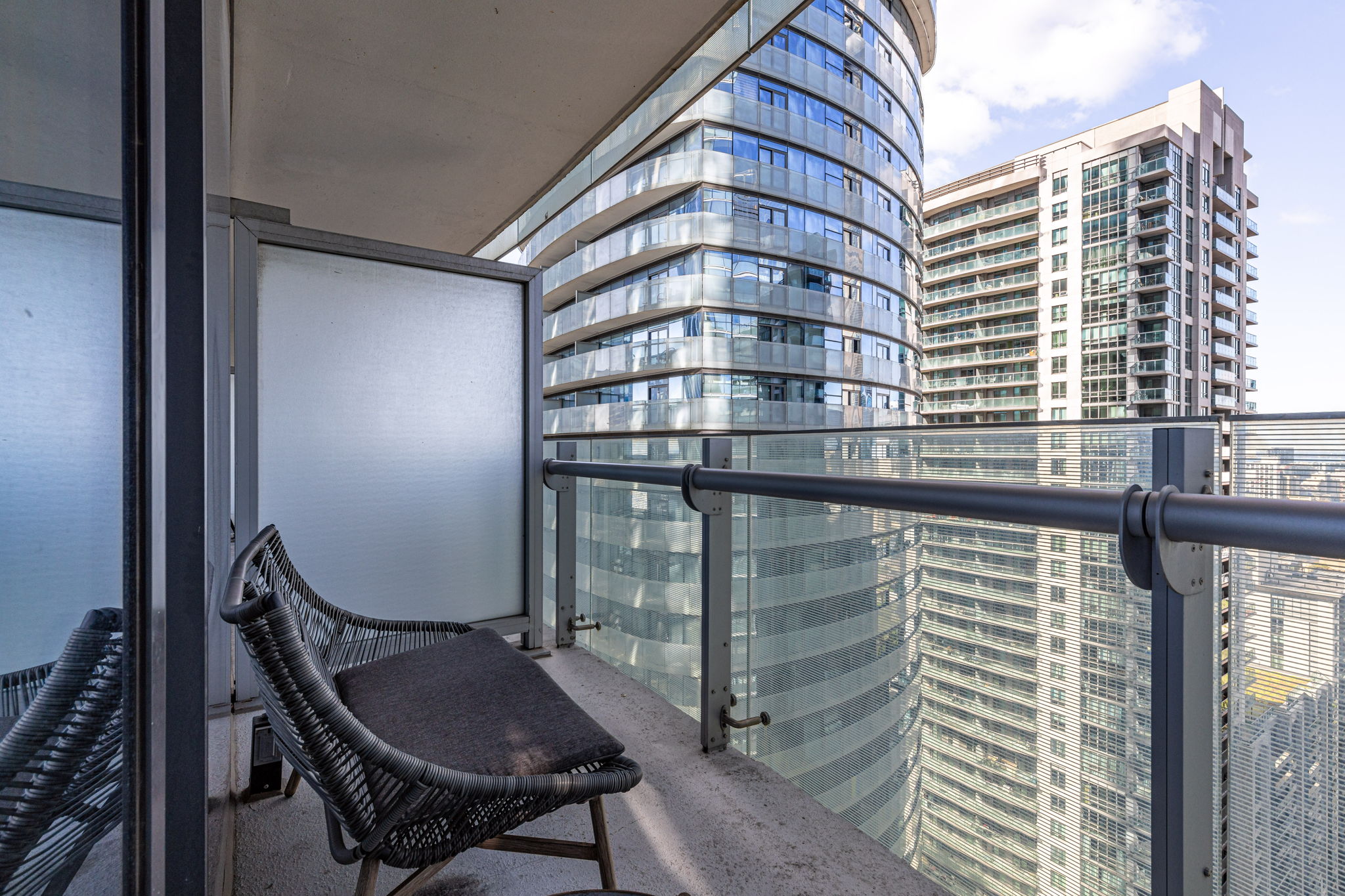 Toronto property showcase — delivered property photograph 32