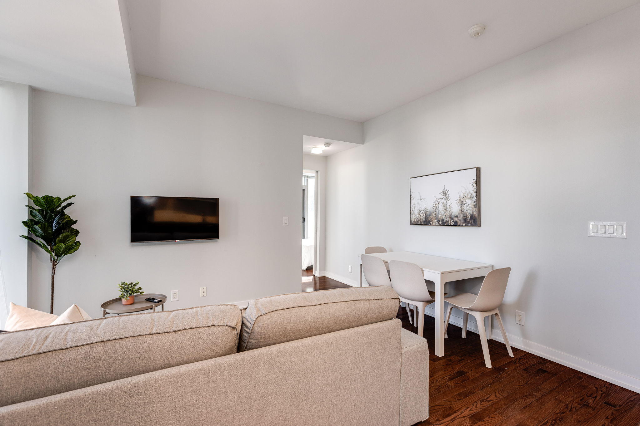 Toronto property showcase — delivered property photograph 4