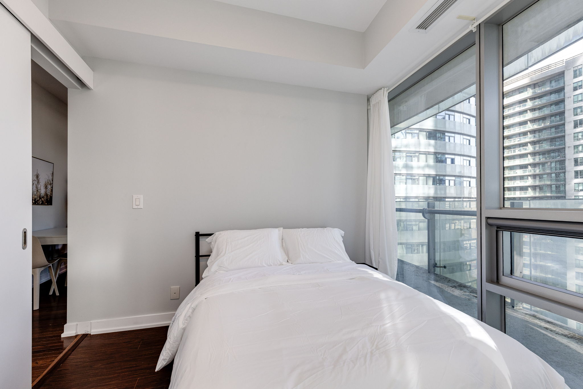 Toronto property showcase — delivered property photograph 16