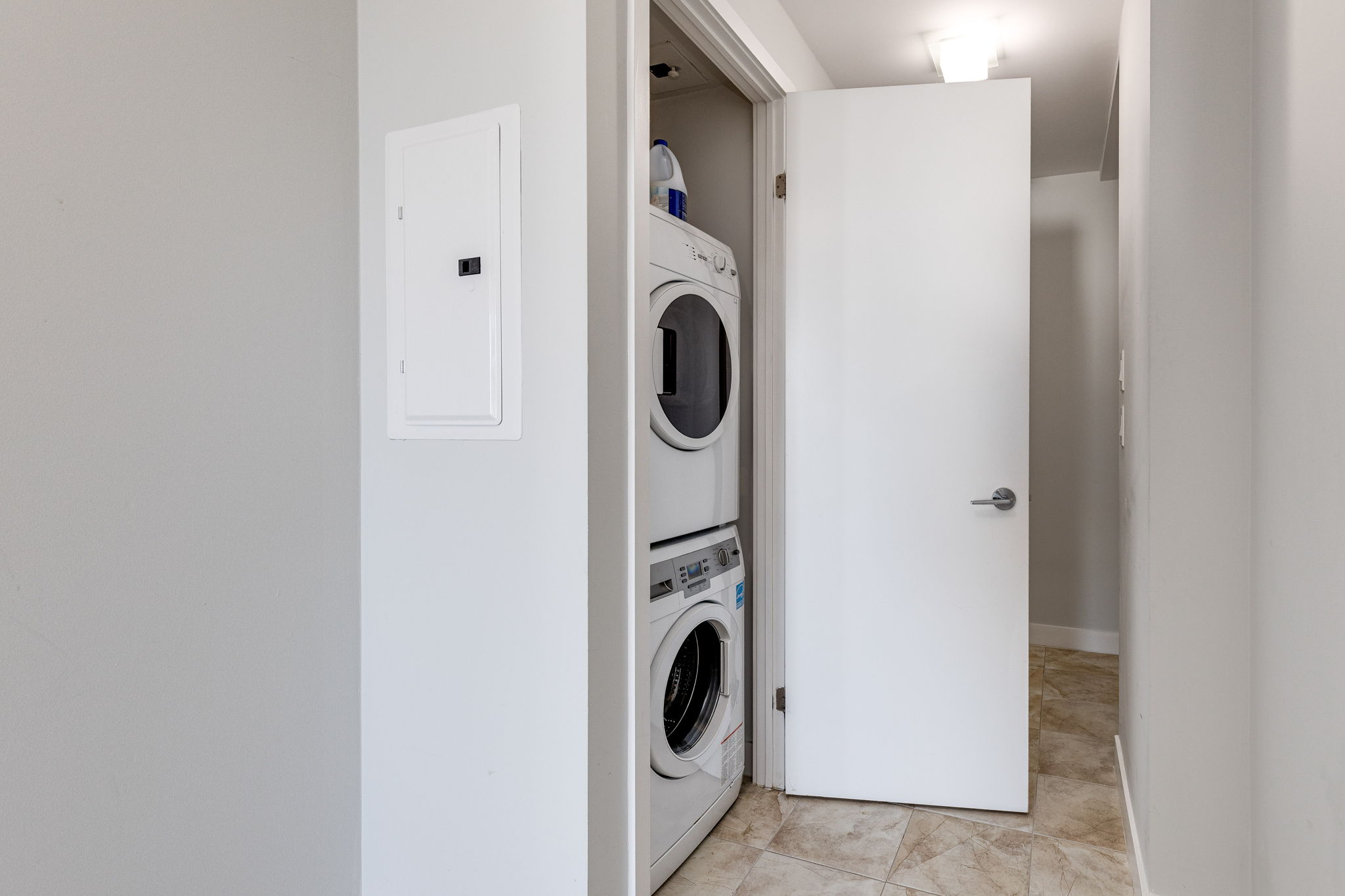 Toronto property showcase — delivered property photograph 20