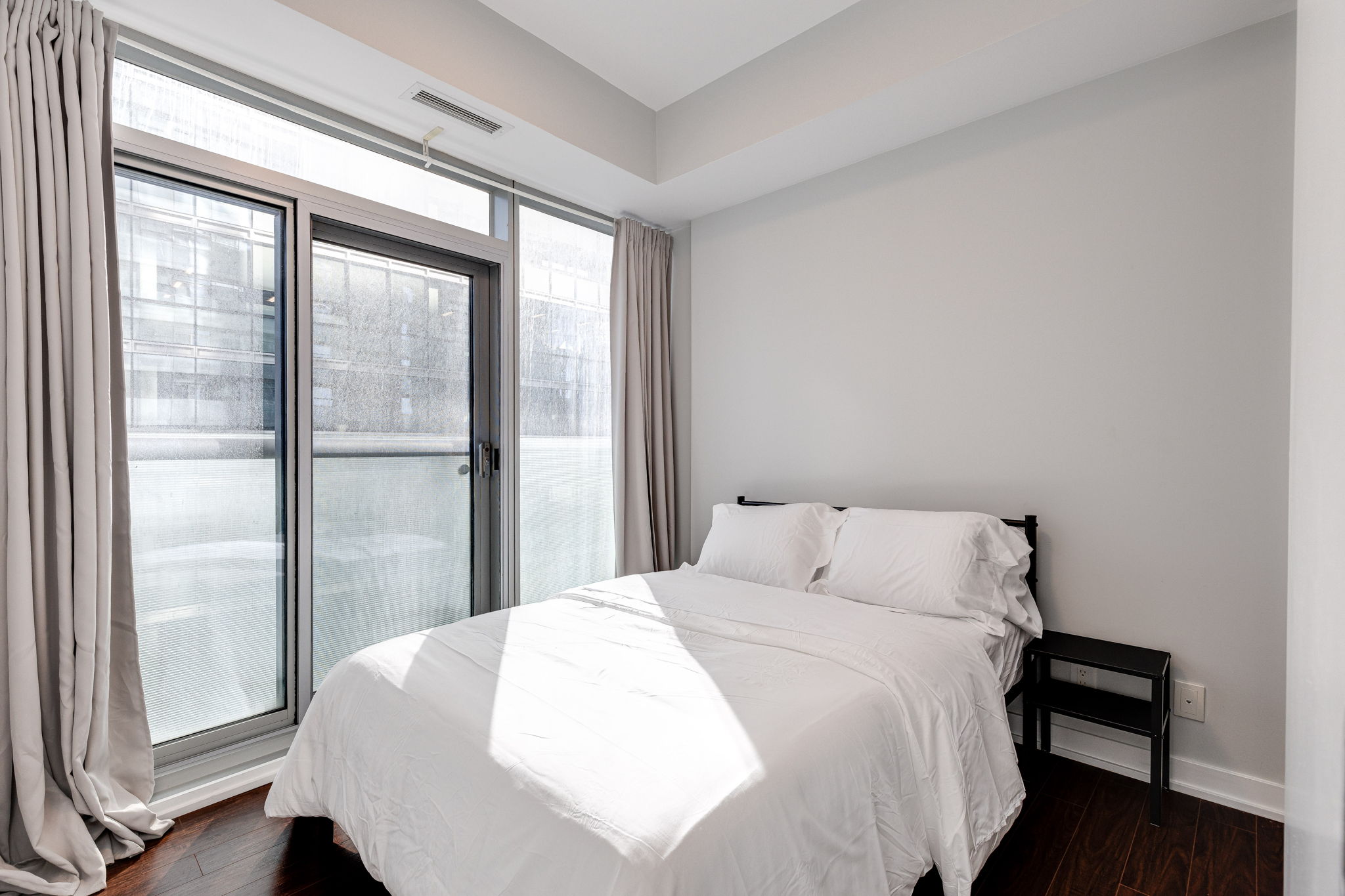 Toronto property showcase — delivered property photograph 11