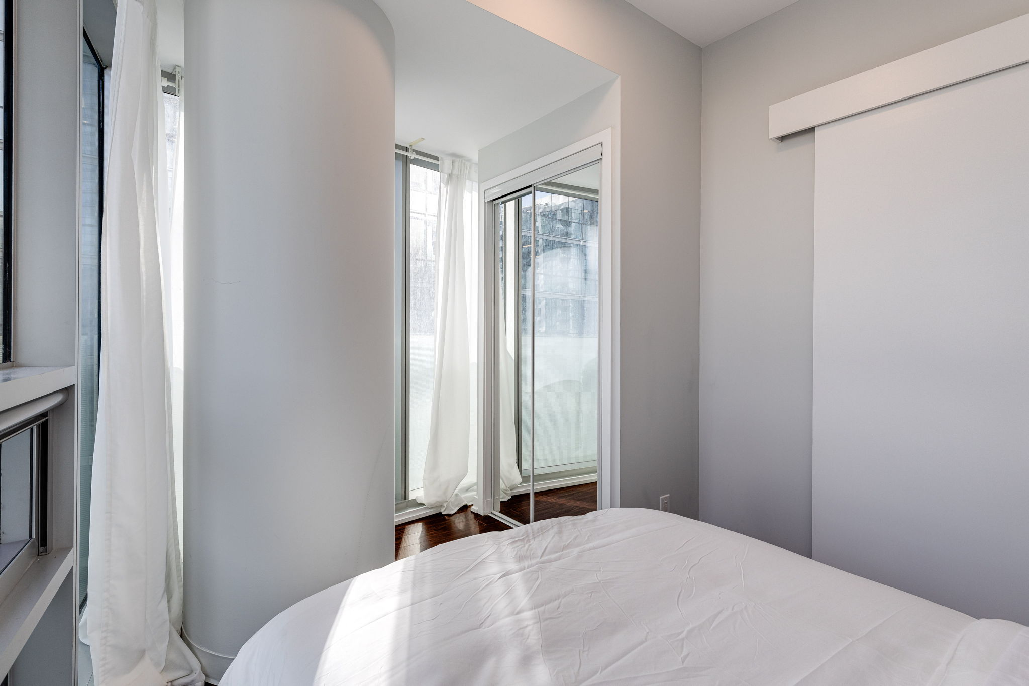 Toronto property showcase — delivered property photograph 17