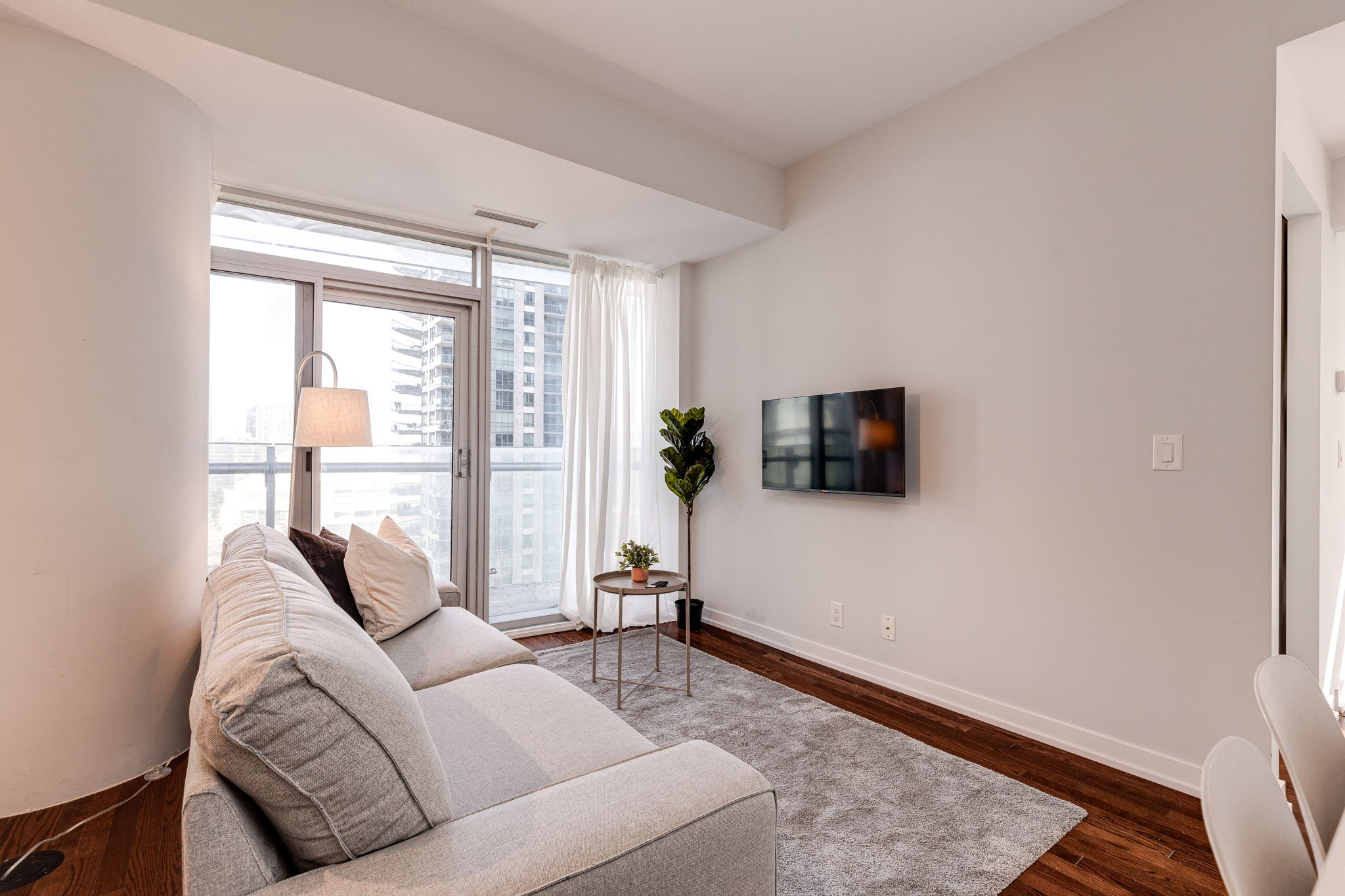 Toronto property showcase — delivered property photograph 3